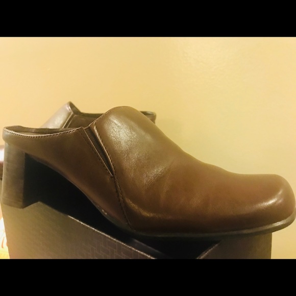 St. John’s Bay Slip on Shoes - Picture 3 of 4